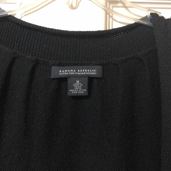 🔶Bundle 3 for 25🔶 Banana Republic Cardigan - Picture 2 of 3